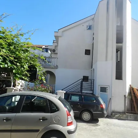 Vlado Apartmán Budva